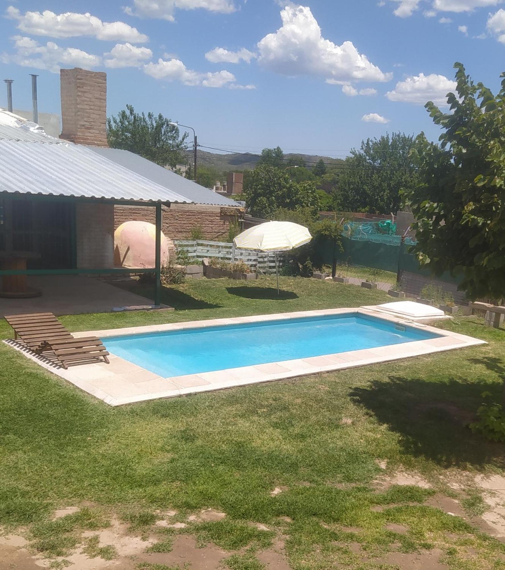 En Koslay Nalala Ivoque Con Piscina Climatizada Holiday home *
