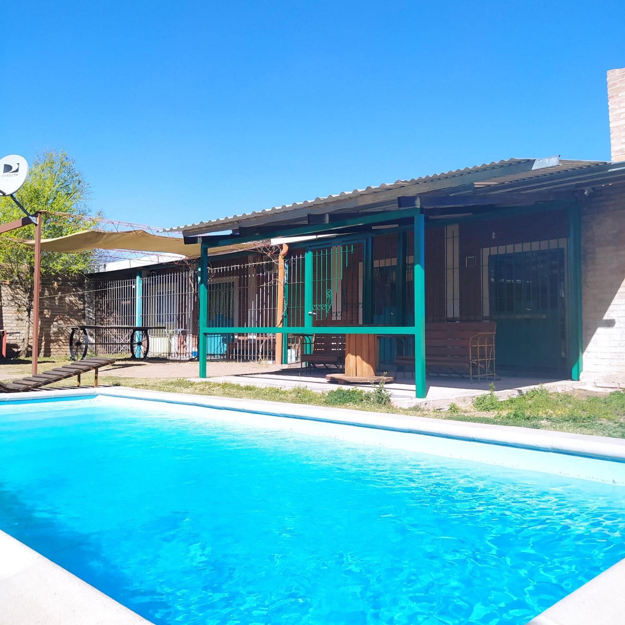 En Koslay Nalala Ivoque Con Piscina Climatizada Juana Koslay
