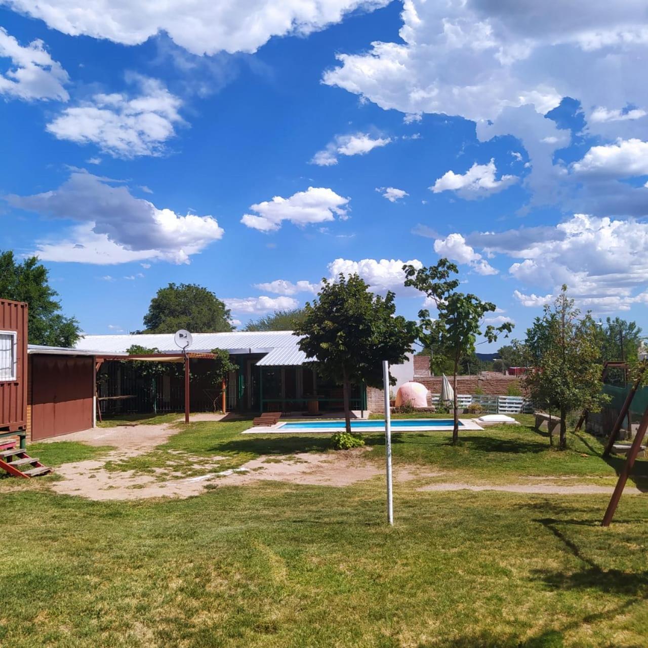 En Koslay Nalala Ivoque Con Piscina Climatizada Juana Koslay