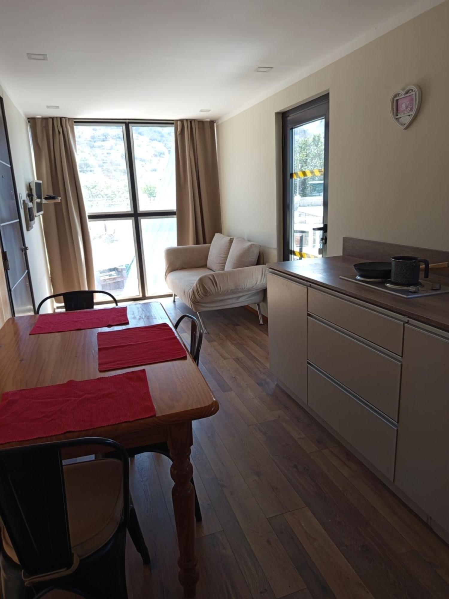 En Koslay Nalala Ivoque Con Piscina Climatizada Holiday home *