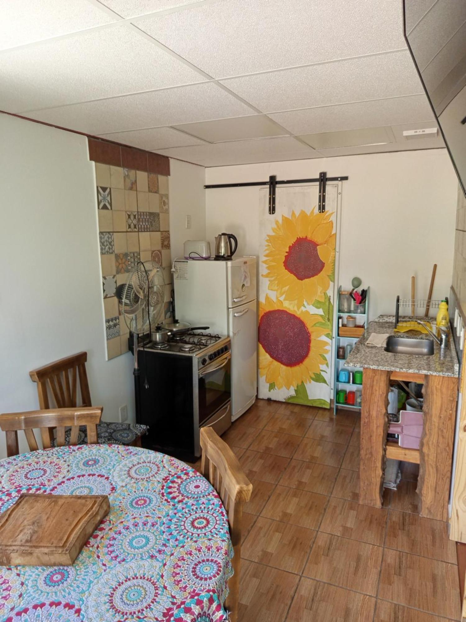 En Koslay Nalala Ivoque Con Piscina Climatizada Holiday home *